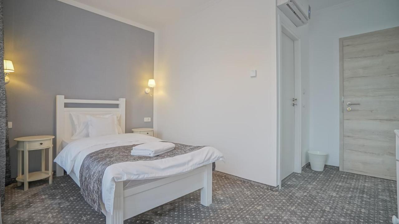 Monarch House Hotell Braşov Eksteriør bilde